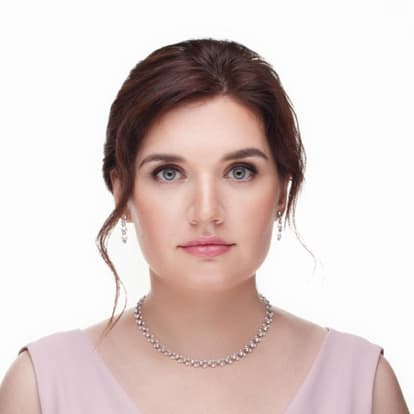 Яна Ерастова