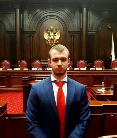 Владислав Мазуров