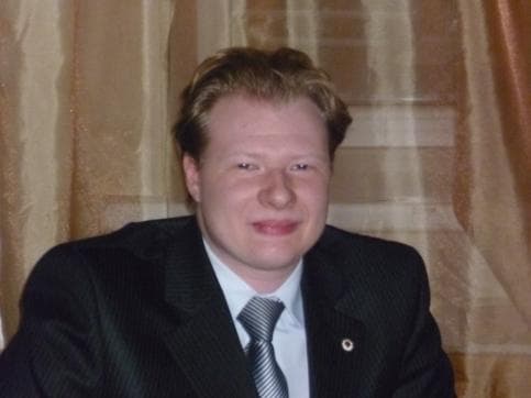 Максим Чесников