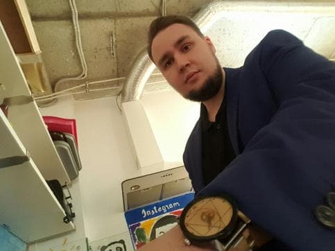 Евгений Хомутов