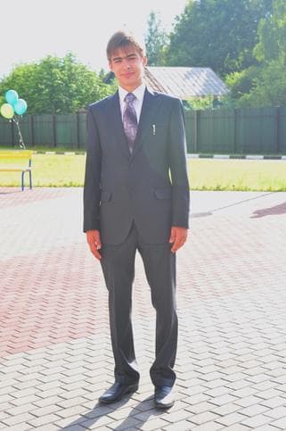Юрий Иванов