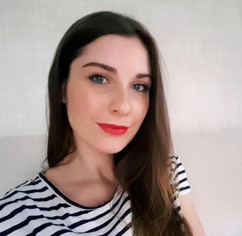 Полина Сидельникова