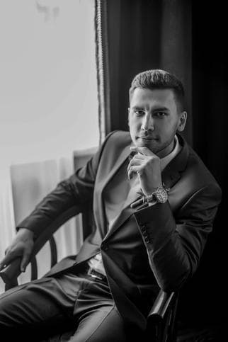 Павел Кандауров