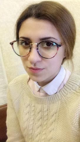 Лаура Николова