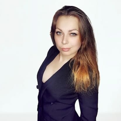 Александра Меркушова