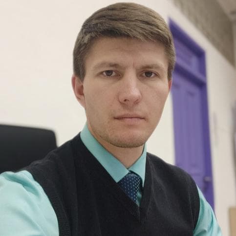 Денис Стефанов