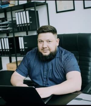 Артем Звонов