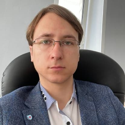 Денис Каролюнич