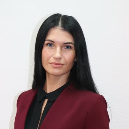 Анна Котова