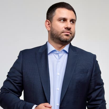 Константин Лучников