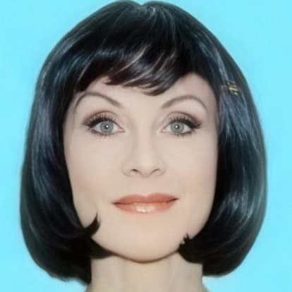 Лариса Лукашова