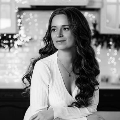 Елена Кобзева