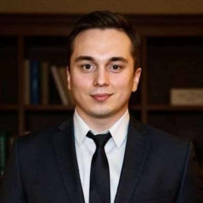 Иван Иванов
