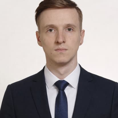 Александр Николаев