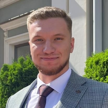 Данил Безлепко