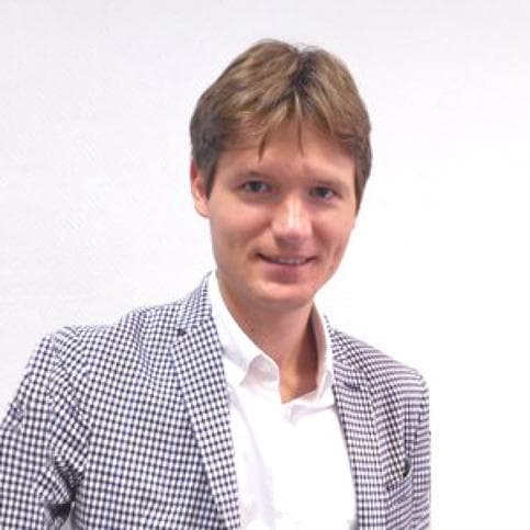 Андрей Макаров