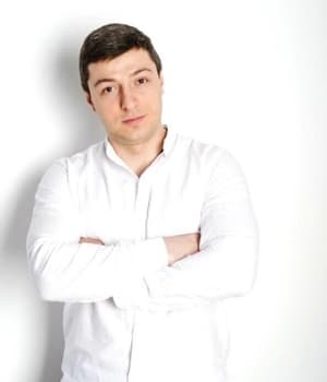 Артур Баграмян