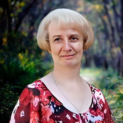 Марина Попова