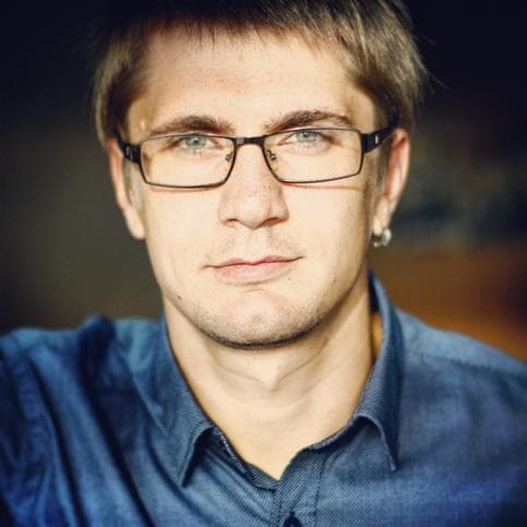 Глеб Комаров